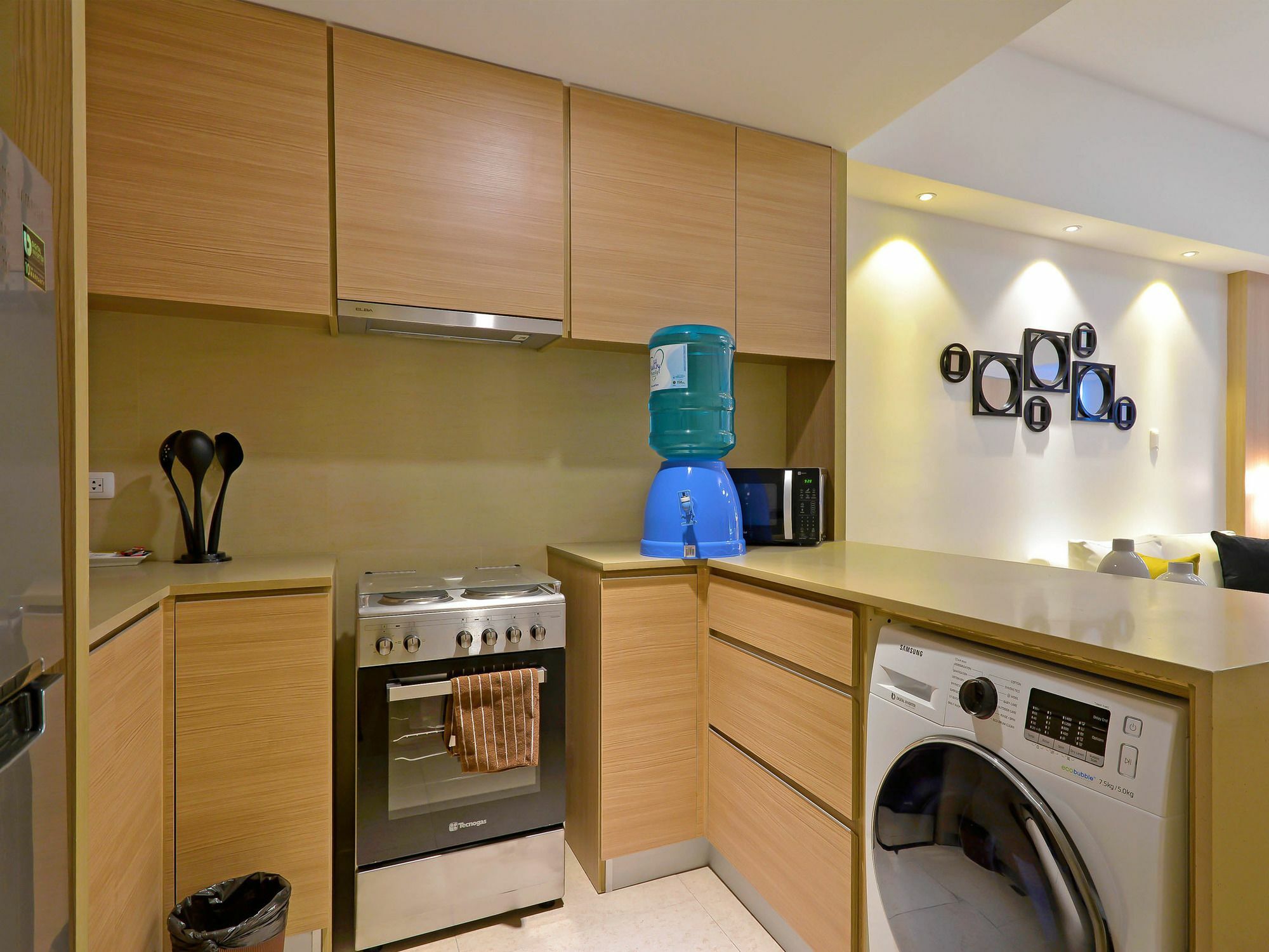 Shang Luxury Suites Mandaluyong Luaran gambar
